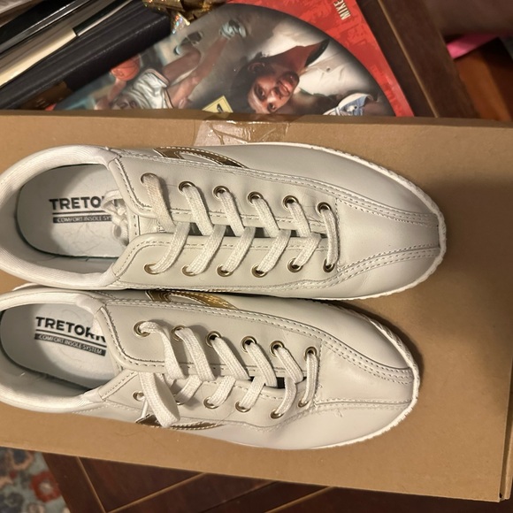 White and Gold Tretorn Sneakers - Picture 2 of 5